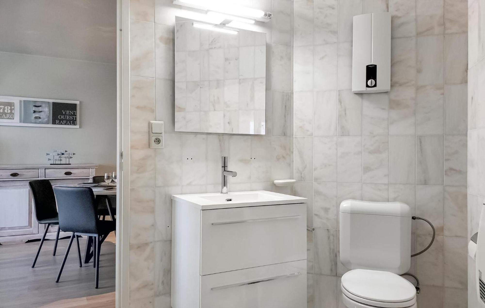 Beautiful Apartment In Oostende With Wifi Exterior foto